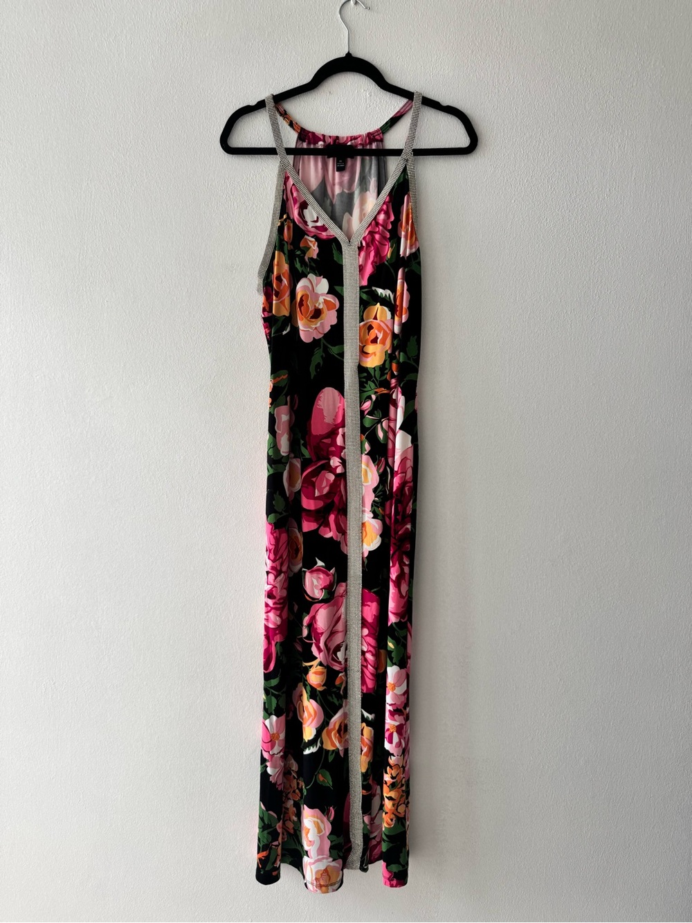 Floral Maxi Dress with V-Neck - Pink & Black